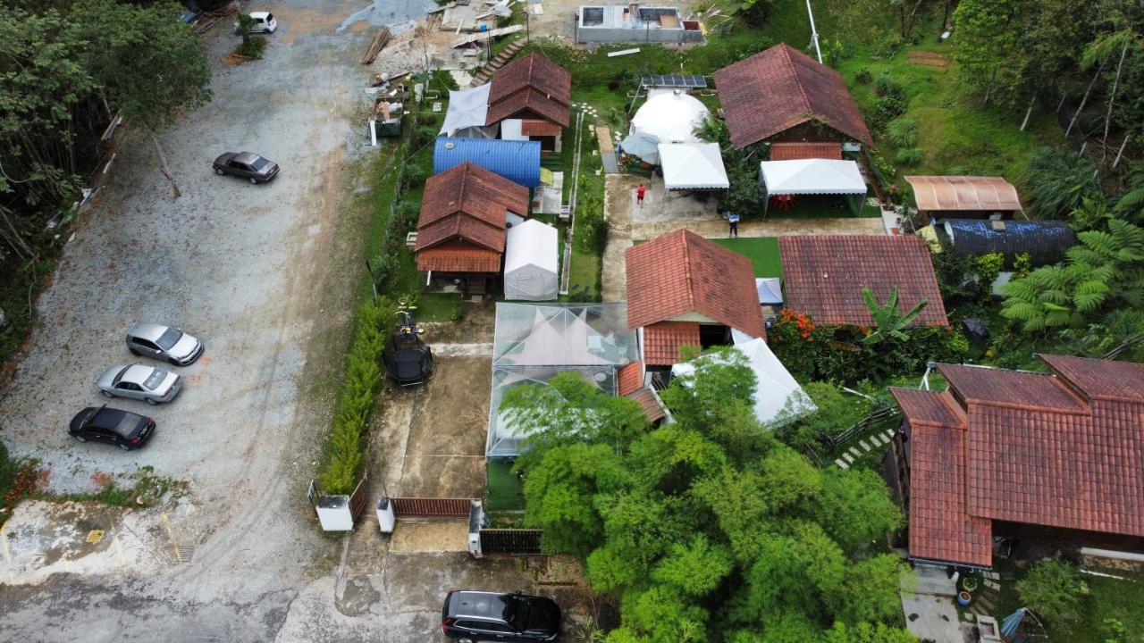 Genting Greenwoods Tiny Houses & Events Hall مرتفعات جنتنغ المظهر الخارجي الصورة