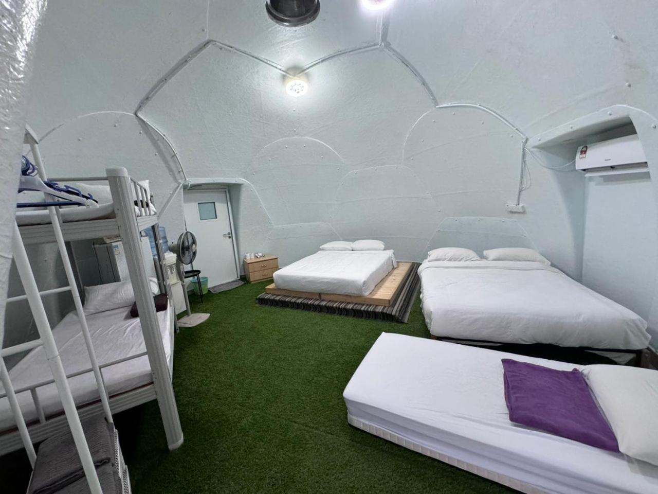 Genting Greenwoods Tiny Houses & Events Hall مرتفعات جنتنغ المظهر الخارجي الصورة